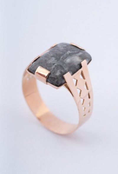 Oude gouden heren ring met jaspis