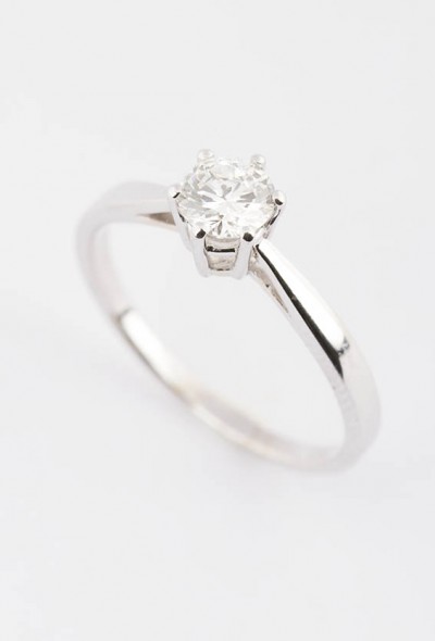 Solitair ring met briljant