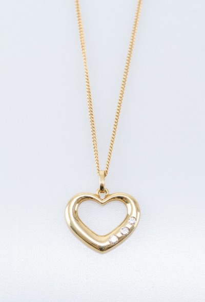 Gouden hart hanger met briljanten aan gouden collier