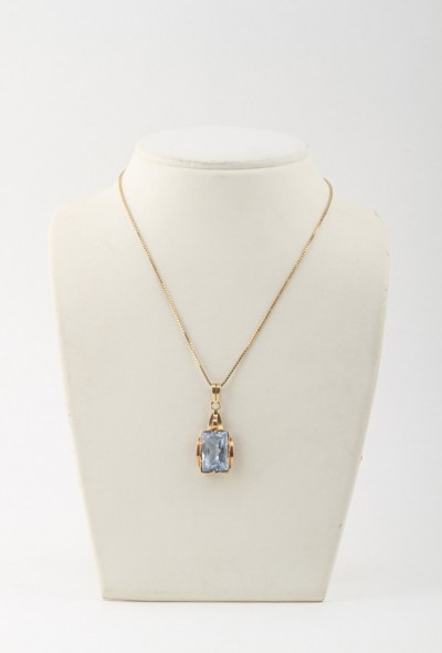 Gouden hanger met synth. spinel