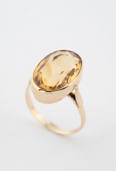 Gouden ring met citrien