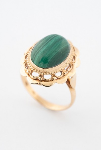 Gouden ring met malachiet