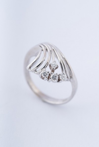Ringen wit goud