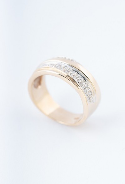 Gouden bandring met briljanten