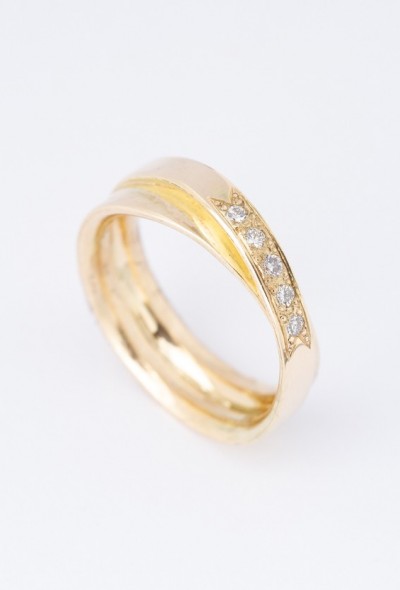 Gouden crossover ring met 5 briljanten