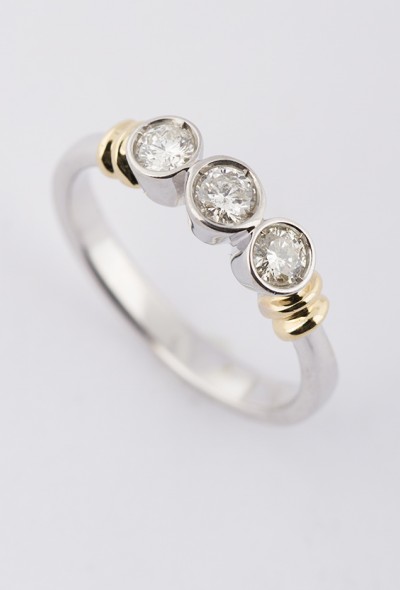 Wit/geel gouden rij ring met briljant