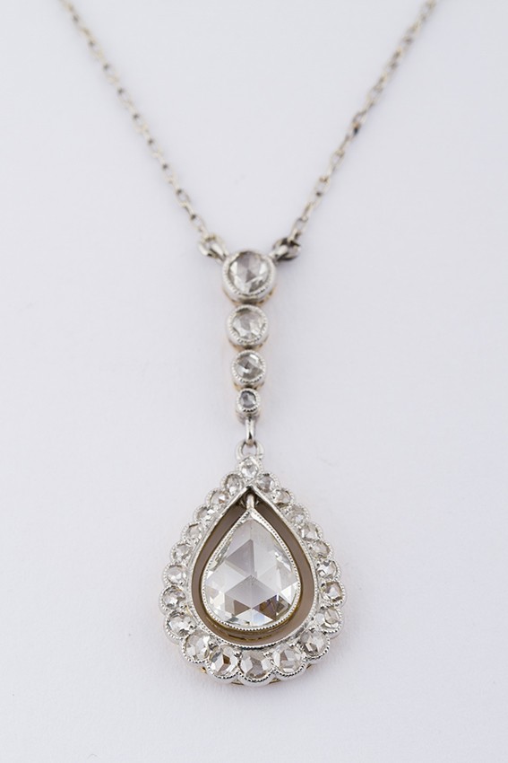 Hanger met roos geslepen diamanten