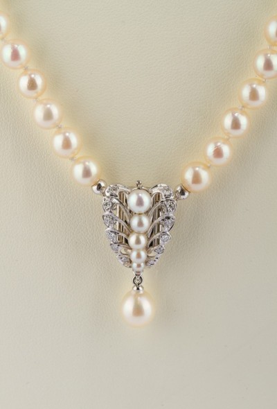 Cultivé parel collier aan wit gouden sluiting