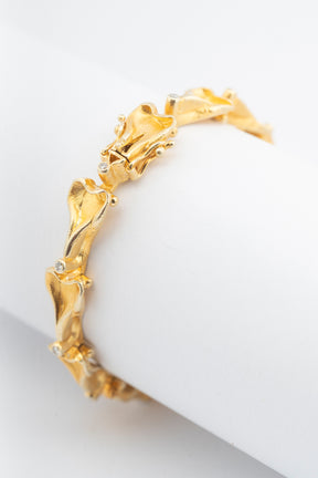 Yellow gold link bracelet with brilliant-cut diamonds, Scandinavian design