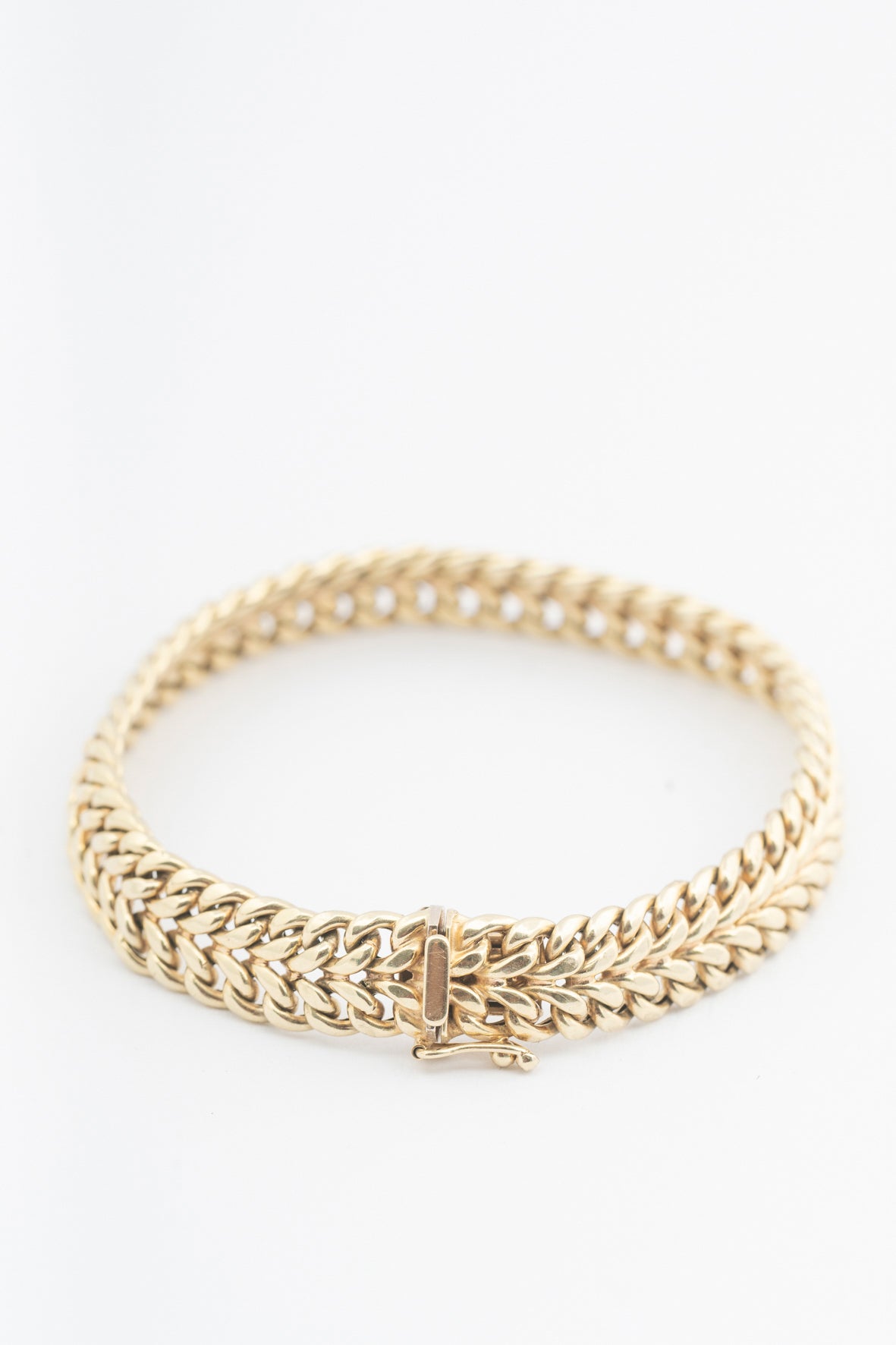 Yellow gold link bracelet