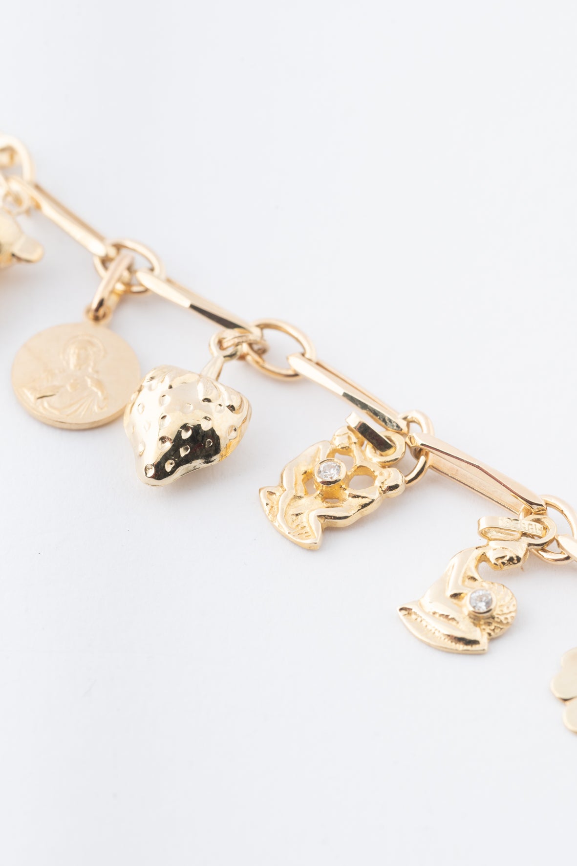 Geel gouden bedel armband