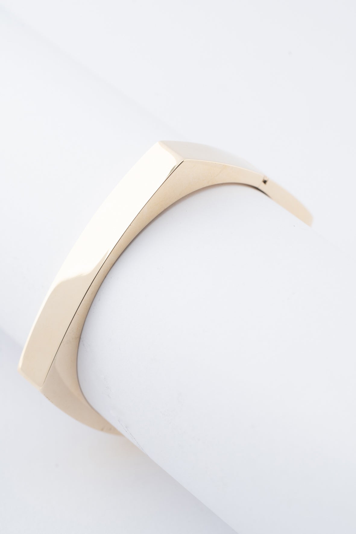 Geelgouden vierkante bangle