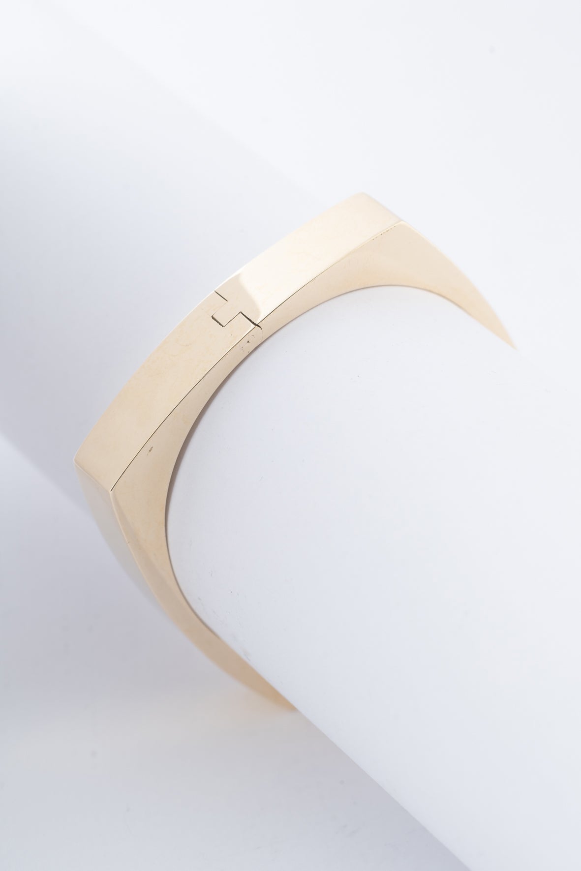 Geelgouden vierkante bangle