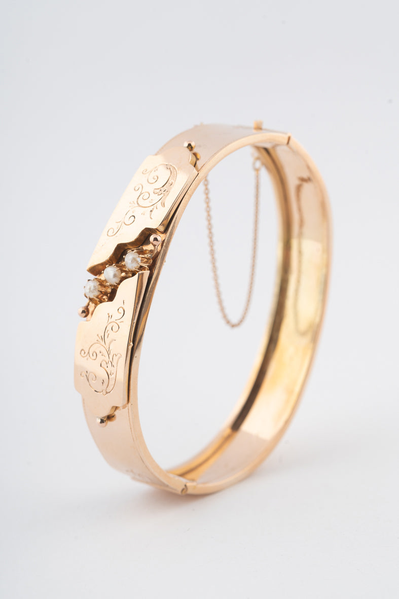 Antieke geelgouden bangle met parels