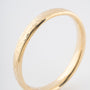 Geelgouden gegraveerde bangle met scharniersluiting