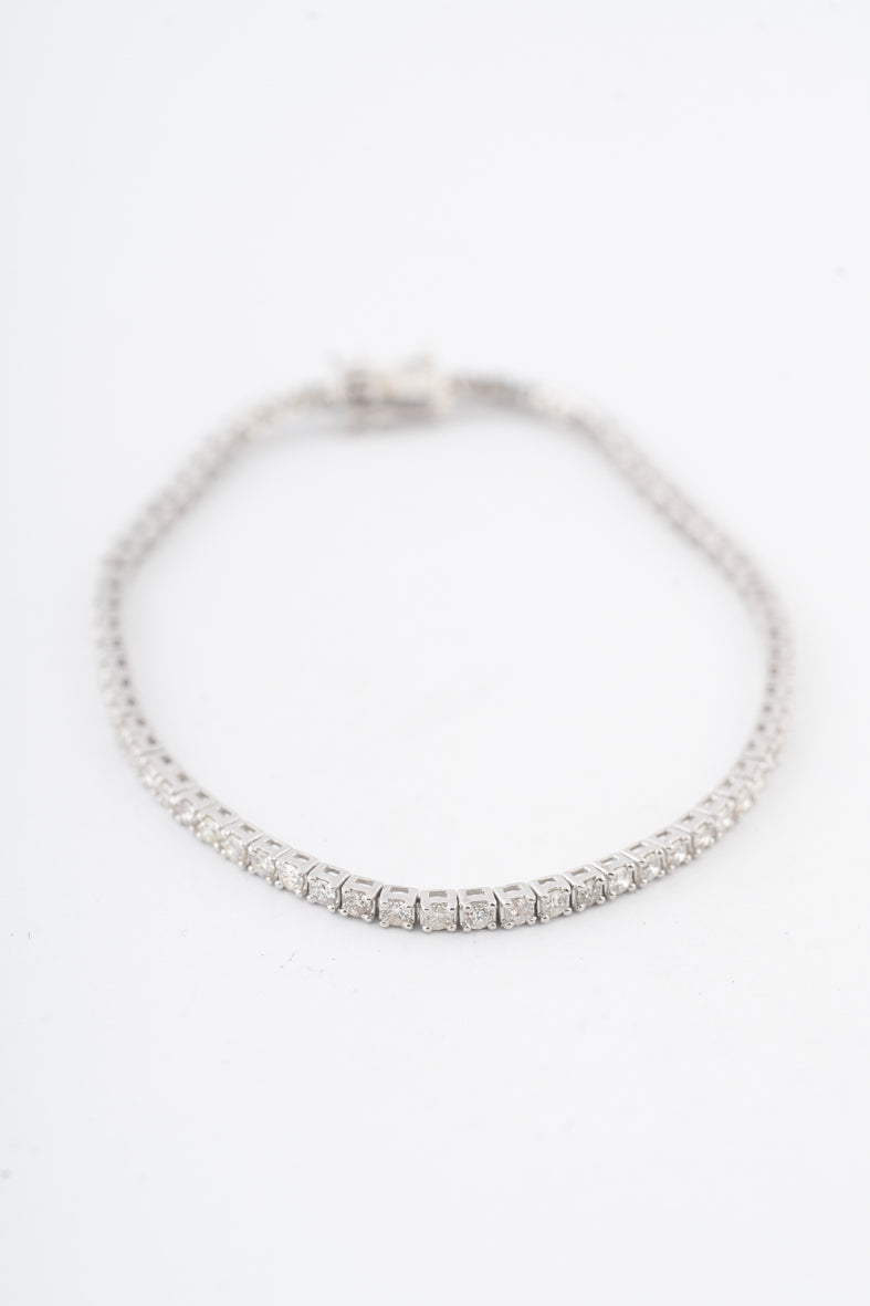 Witgouden tennisarmband met briljanten
