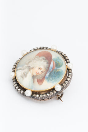 Antieke geel gouden portret broche met parels en diamanten