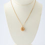 Geelgouden filigrain hanger aan geelgouden Venetiaans collier