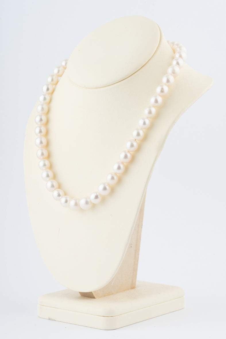 Cultivé parel collier aan geelgouden sluiting