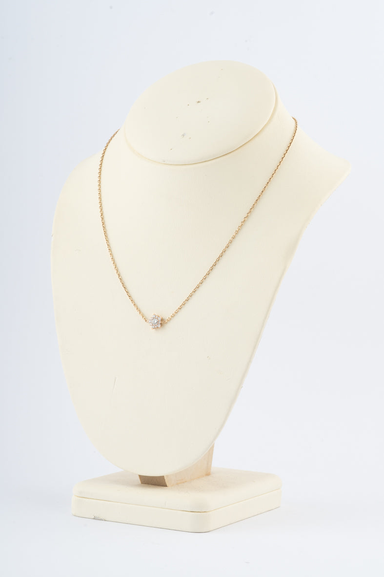 Geelgouden collier met entourage hanger met briljanten