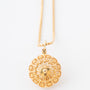 Geelgouden filigrain hanger aan geelgouden Venetiaans collier