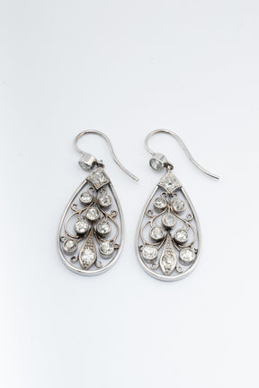 Antieke wit gouden Art Nouveau oor hangers met briljanten