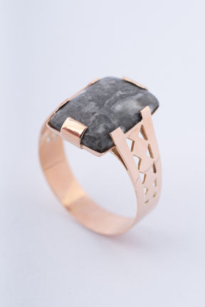 Oude gouden heren ring met jaspis