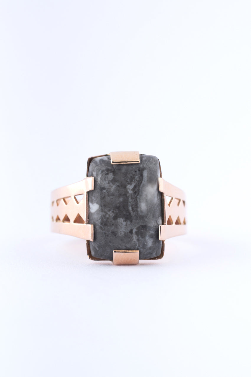 Oude gouden heren ring met jaspis