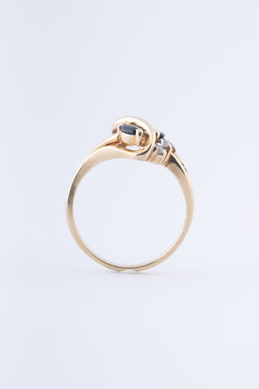 Gouden ring met saffieren en briljanten