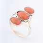 Antieke ring met 3 bloedkoralen