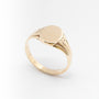 Geel gouden plaat ring met gravering