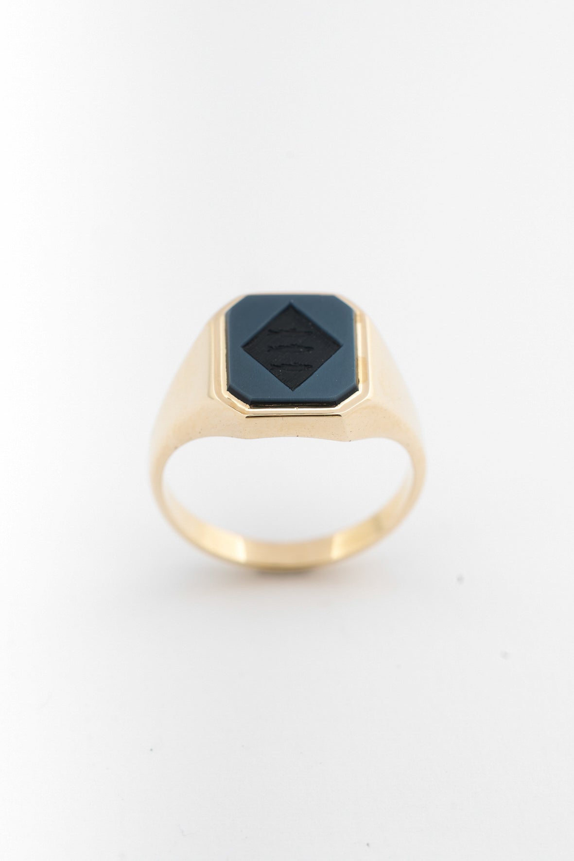 Geel gouden monogram ring
