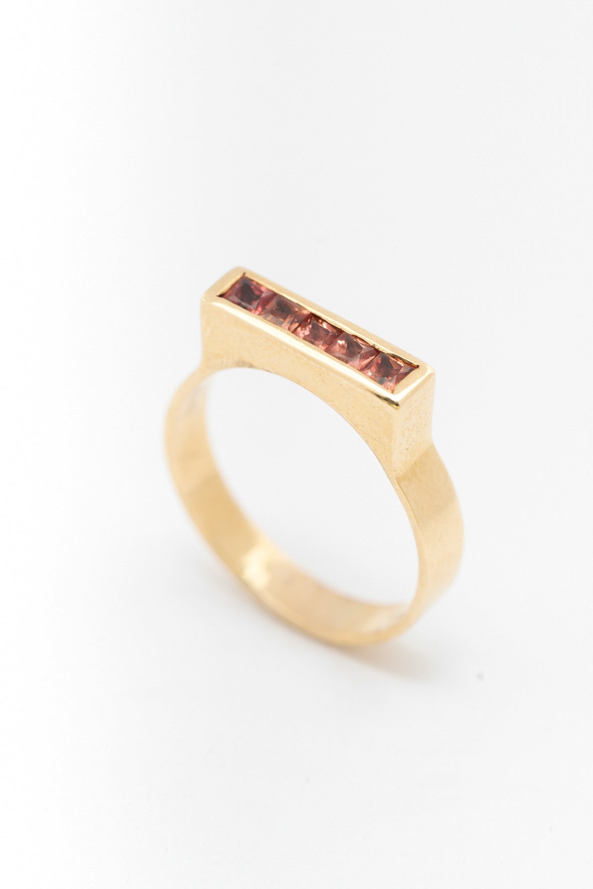 3 geel gouden rij ringen met briljant en topazen