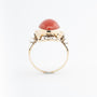 Geel gouden ring met bloedkoraal