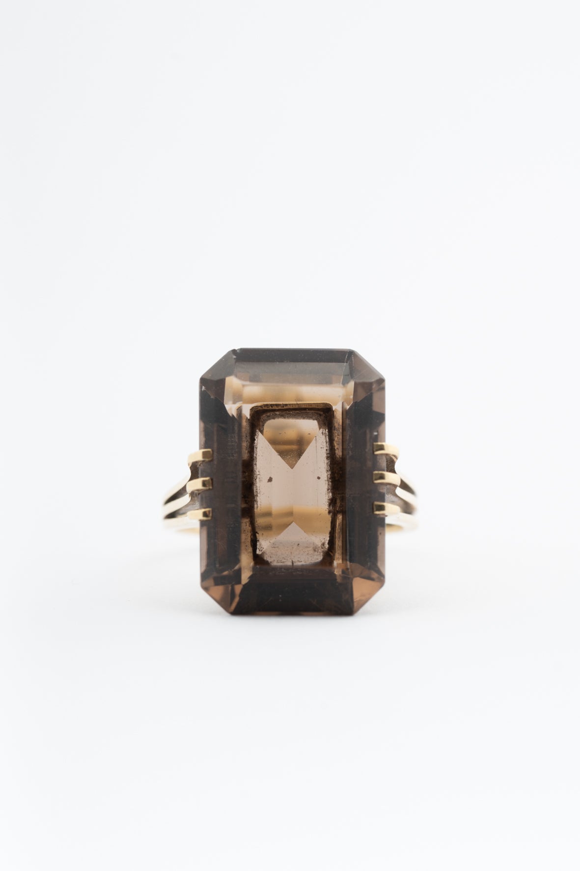 Geel gouden ring met rook kwarts