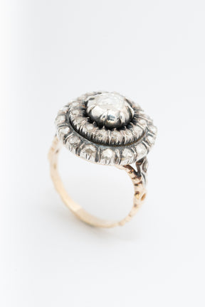 Geel gouden dubbele entourage ring met diamanten