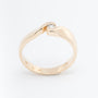 Geel gouden slag ring met een briljant