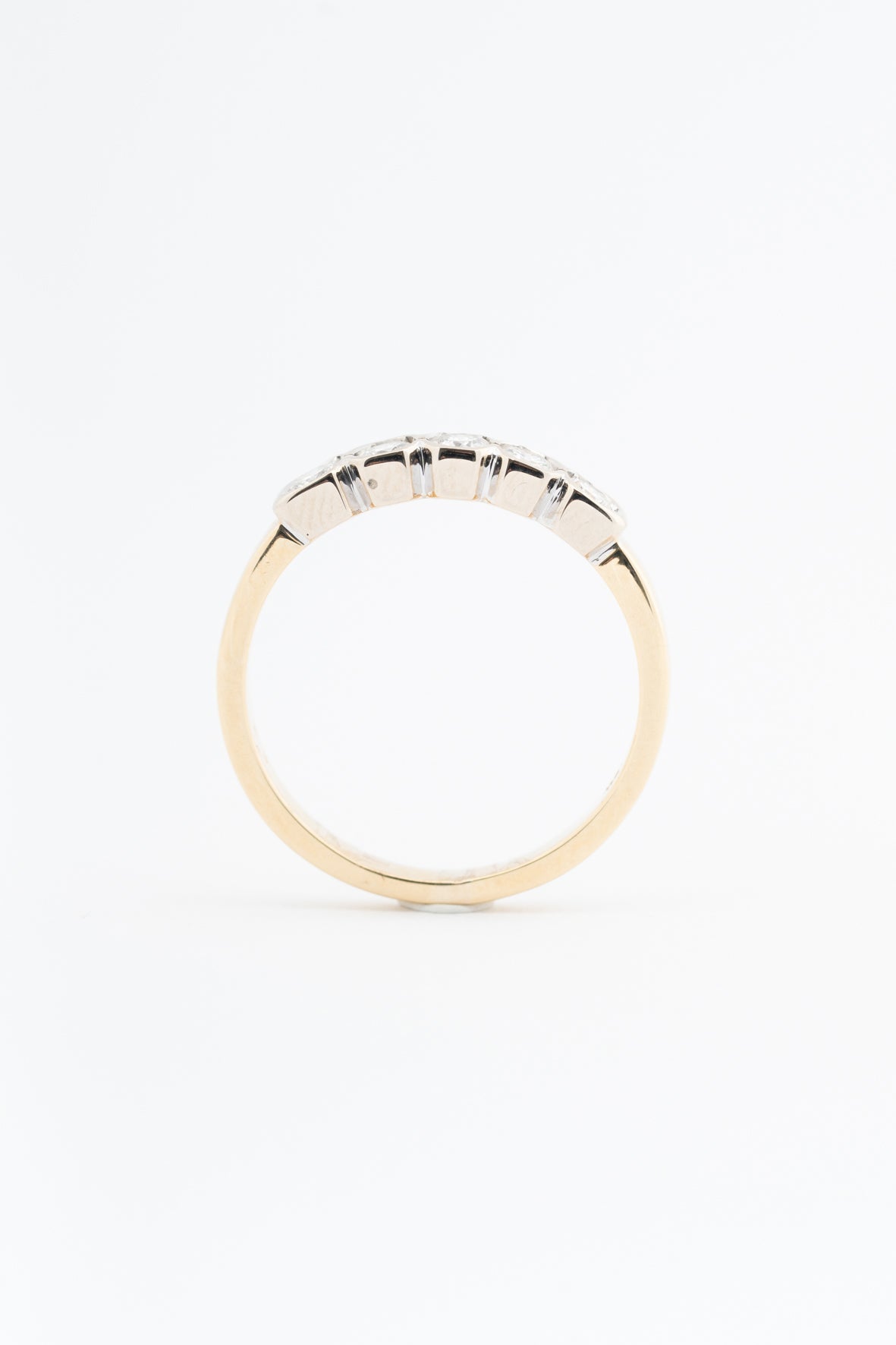 Yellow gold eternity ring with brilliant-cut diamonds