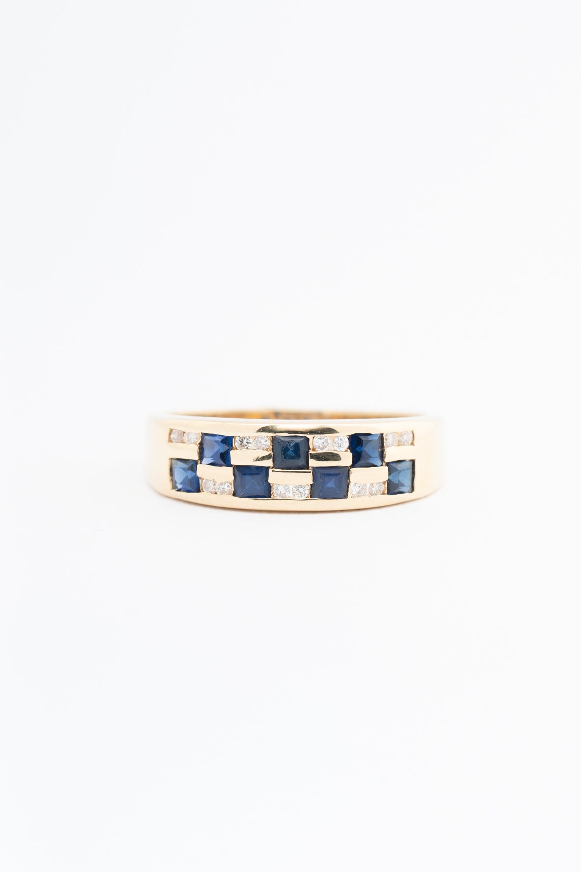 Geel gouden ring met synth. saffier briljanten