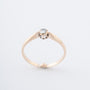 Antieke geel gouden solitair ring met een diamant
