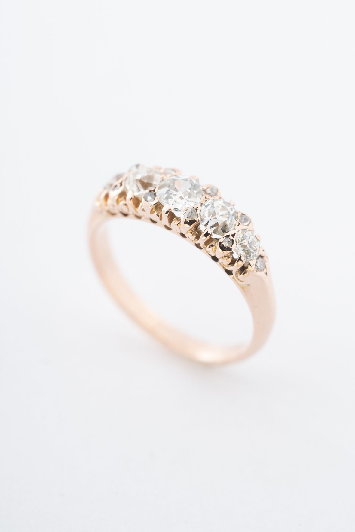 Antique yellow gold eternity ring with brilliant and rose-cut diamonds (BWG)