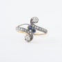 Antieke geel gouden slag ring met diamanten en saffieren