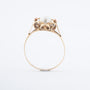 Yellow gold ring with cultured pearl