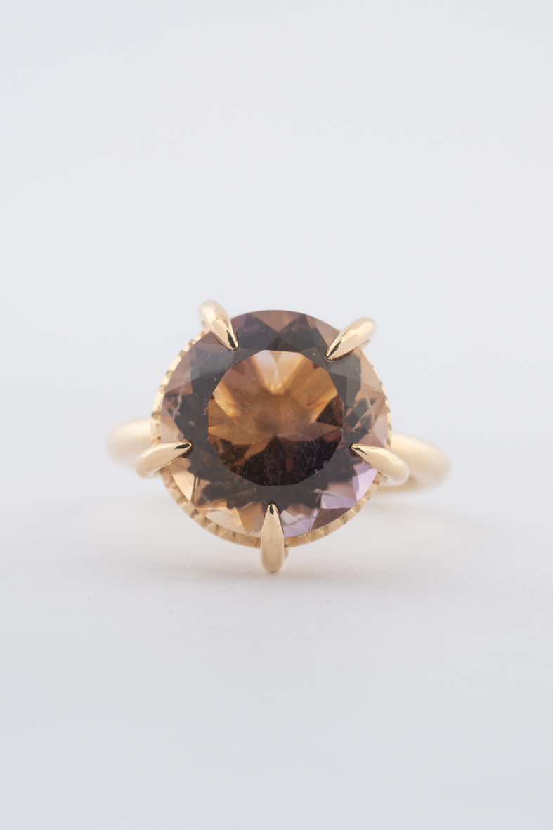 Geelgouden ring met ametrien