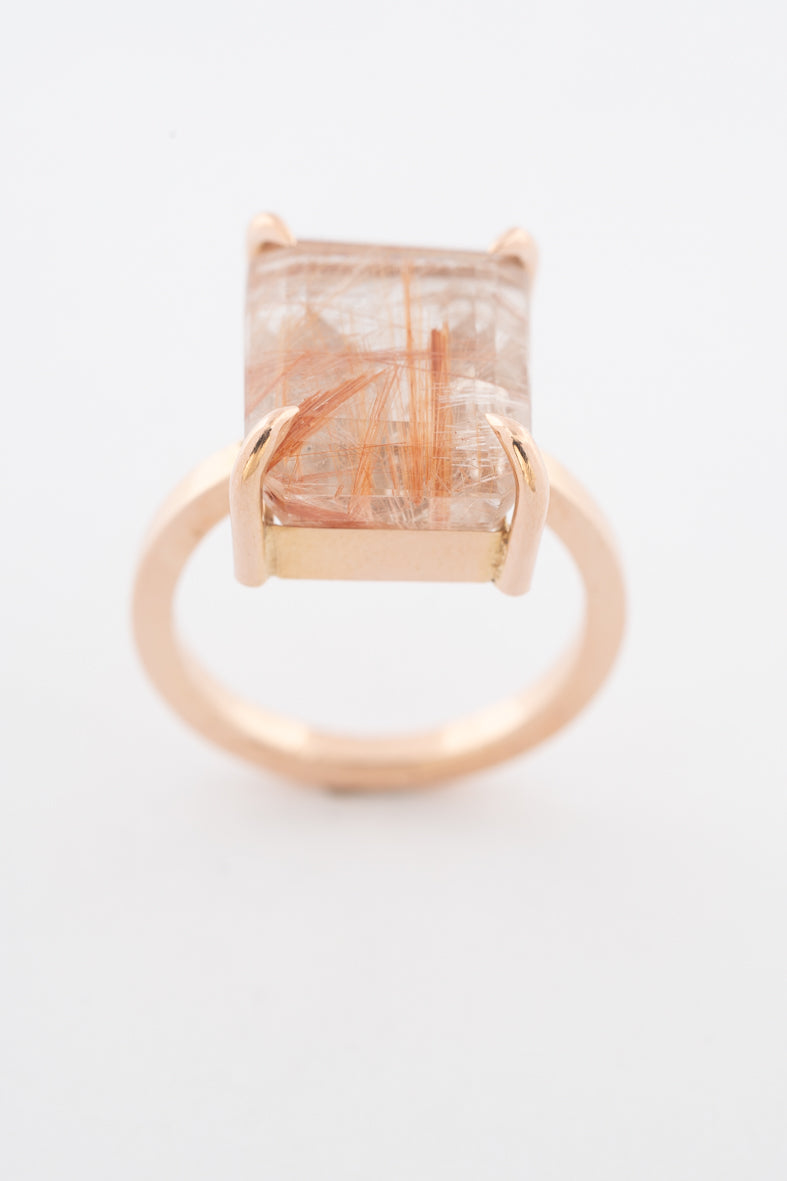 Roségouden ring met rutiel kwarts