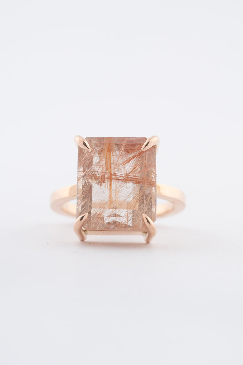 Roségouden ring met rutiel kwarts