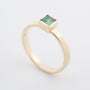 Geelgouden ring met smaragd