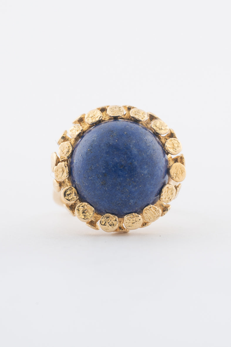 Geelgouden ring met een lapis lazuli