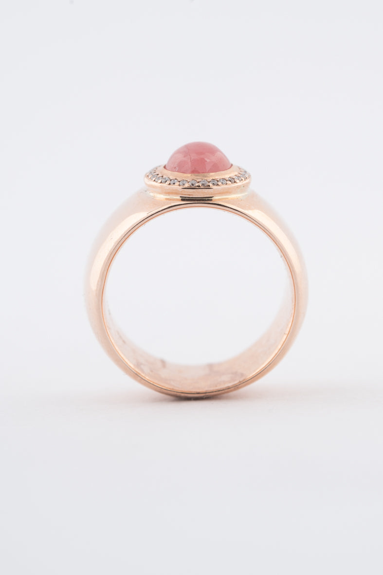 Roségouden entourage ring met rhodochrosiet en briljanten