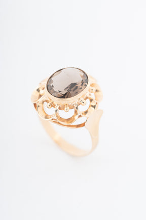 Geelgouden ring met rookkwarts